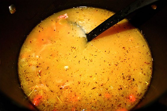 White Bean & Ham Soup Recipe | gimmesomeoven.com