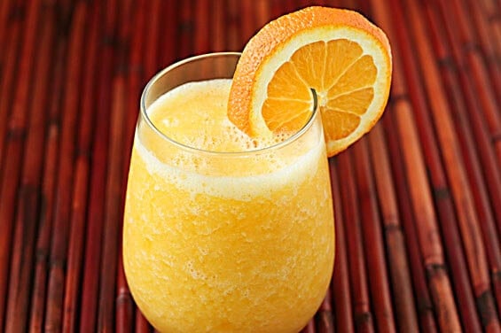 Fresh Orange Smoothie ("Orange Julius") | gimmesomeoven.com