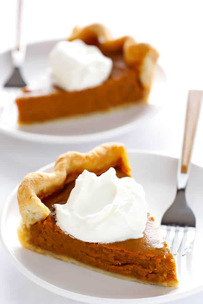 This homemade pumpkin pie spice recipe is quick and easy to make with just 5 ingredients, and perfect for adding to pumpkin spice lattes, cakes, cookies, bars, pies, and all of your other favorite pumpkin spice recipes. | gimmesomeoven.com #pumpkin #spice #blend #recipe #homemade #diy #fall #baking Bourbon Pumpkin Pie