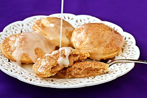 cinnamon bun pie pockets