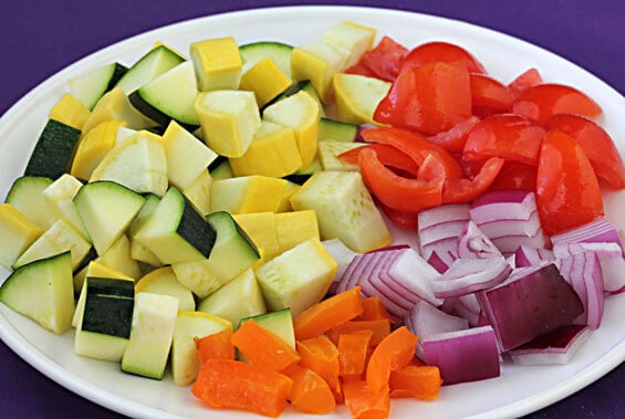 Flatbread Veggie-Lovers Pizza | gimmesomeoven.com