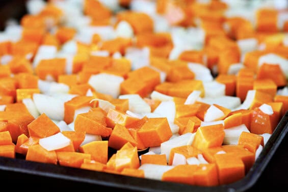 Roasted Butternut & Bacon Pasta | gimmesomeoven.com