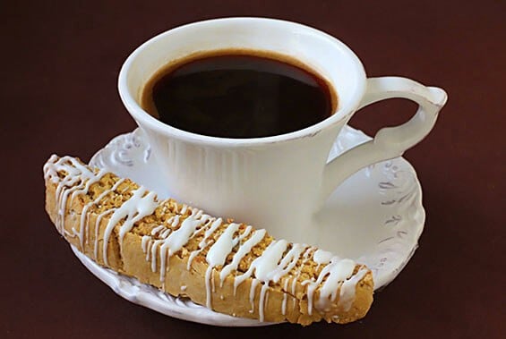 Pumpkin Pie Biscotti | gimmesomeoven.com
