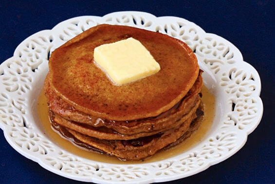 Gingerbread Pancakes | gimmesomeoven.com