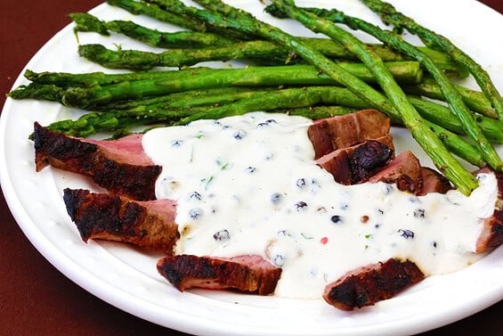 Flank Steak With Peppercorn Cream Sauce | gimmesomeoven.com
