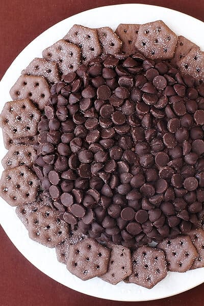 Nutella Cheeseball | gimmesomeoven.com