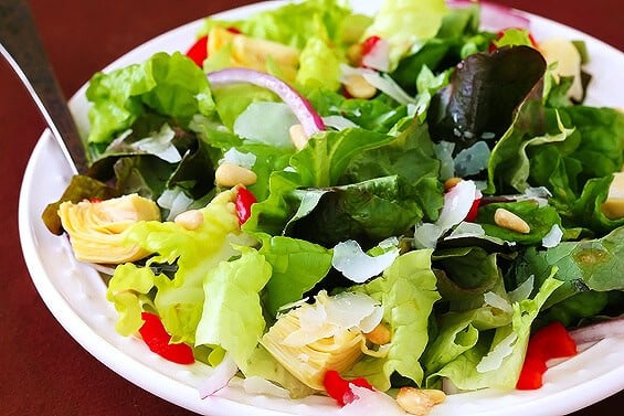 Our Family's Favorite Salad | gimmesomeoven.com