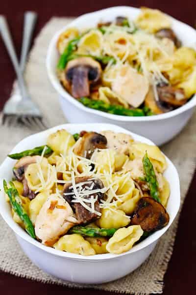 Pasta With Goat Cheese, Chicken, Asparagus & Mushrooms | gimmesomeoven.com