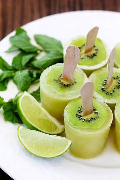 Kiwi Mojito Popsicles | gimmesomeoven.com