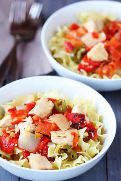 Easy Chicken Cacciatore {Slow Cooker Giveaway} | gimmesomeoven.com