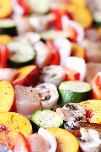 Peach & Chicken Kabobs | gimmesomeoven.com