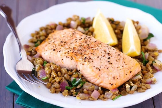 Baked Salmon & Lentils | gimmesomeoven.com