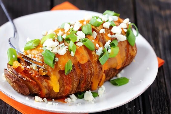 Buffalo Hasselback Potatoes | gimmesomeoven.com