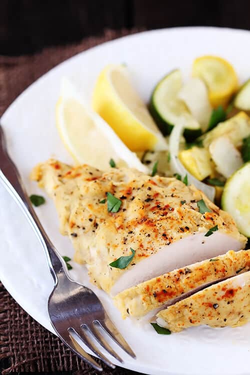 Easy Hummus-Crusted Chicken | gimmesomeoven.com