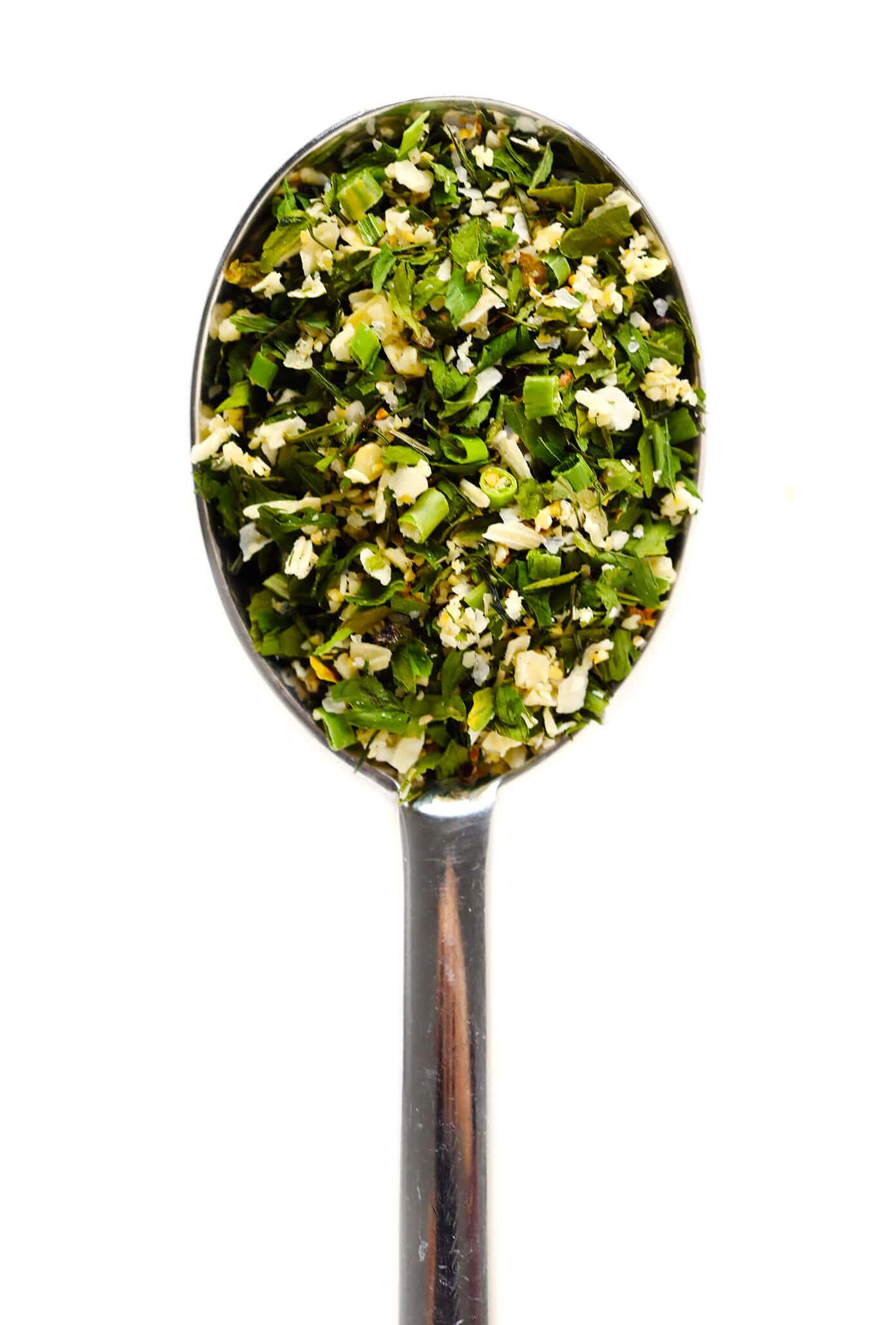 This homemade ranch seasoning mix is quick and easy to make and so delicious! Use it to whip up a batch of ranch dressing, or season everything from chicken to veggies, potatoes, rice, beans, breads, crackers and more. | gimmesomeoven.com #ranch #seasoning #mix #glutenfree #homemade #salad #buttermilk Homemade Ranch Seasoning