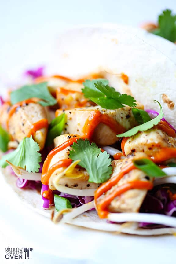 Thai Chicken Tacos | gimmesomeoven.com Thai Chicken Tacos | gimmesomeoven.com