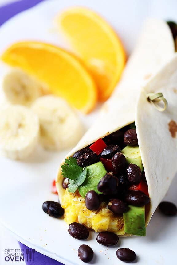Black Bean and Avocado Breakfast Burritos | gimmesomeoven.com Black Bean and Avocado Breakfast Burritos | gimmesomeoven.com