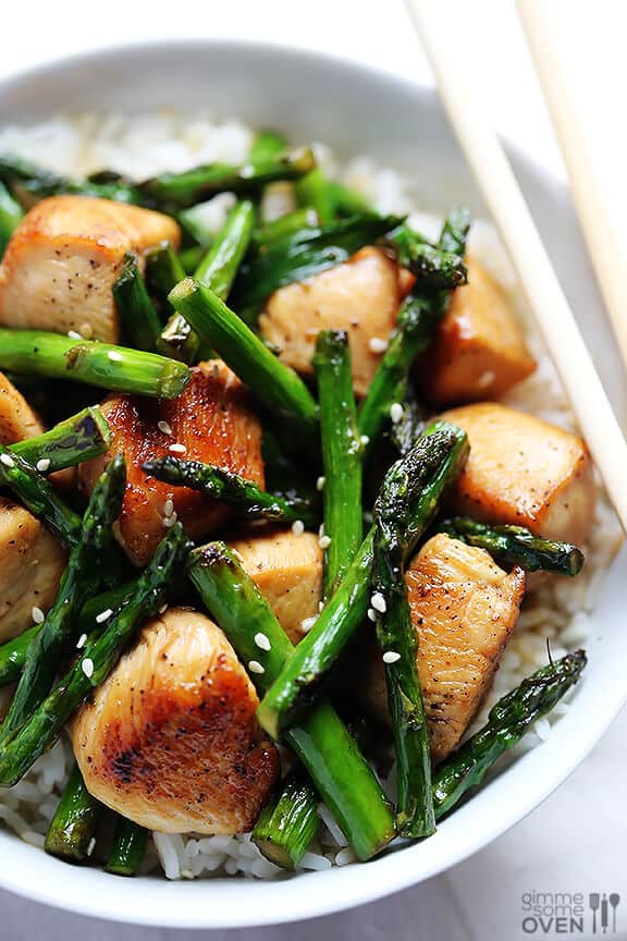 Chicken and Asparagus Recipe | gimmesomeoven.com Chicken and Asparagus Recipe