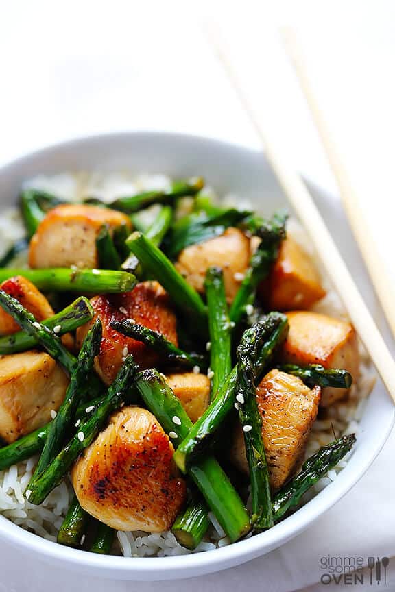 Chicken and Asparagus Recipe | gimmesomeoven.com Chicken and Asparagus Recipe