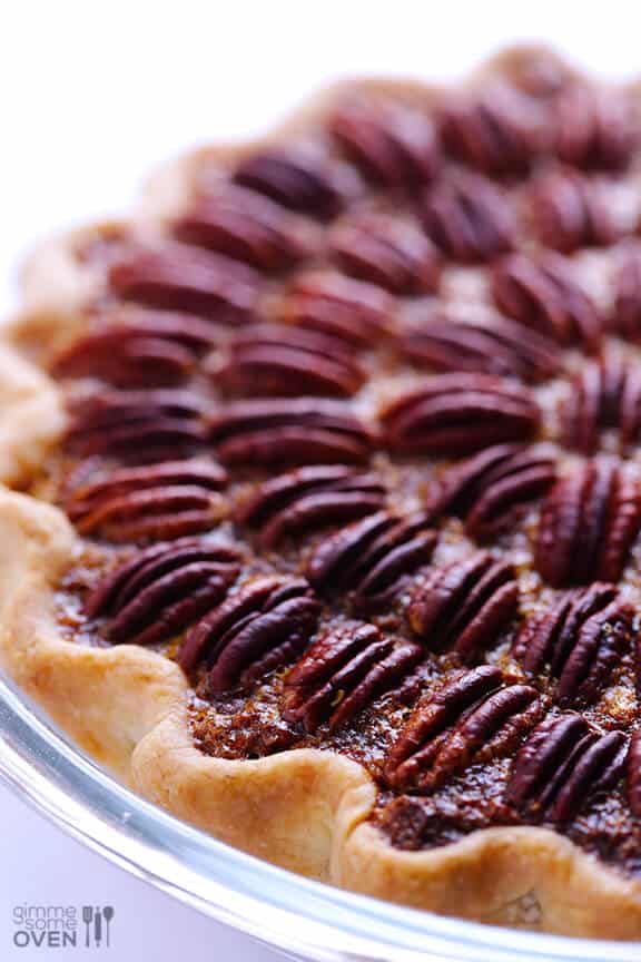 Best Pecan Pie Recipe | gimmesomeoven.com Best Pecan Pie Recipe | gimmesomeoven.com