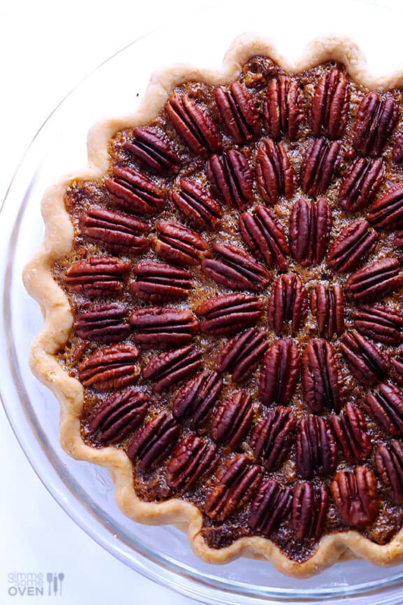 Best Pecan Pie Recipe | gimmesomeoven.com Best Pecan Pie Recipe | gimmesomeoven.com