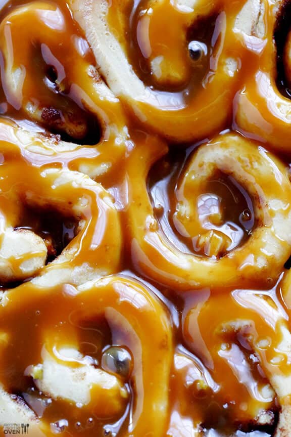 Caramel Apple Cinnamon Rolls | gimmesomeoven.com