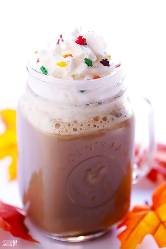 Maple Latte Recipe | gimmesomeoven.com Maple Latte Recipe | gimmesomeoven.com