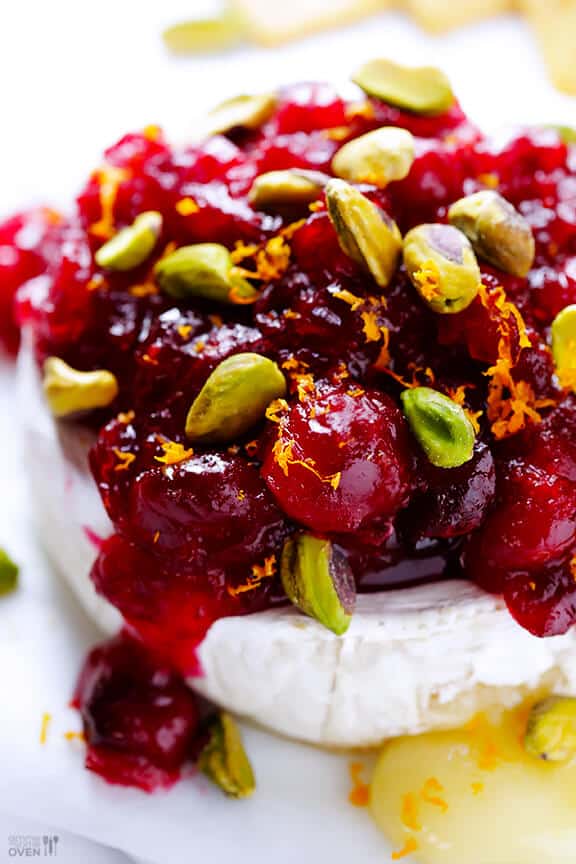 Cranberry Pistachio Baked Brie Recipe | gimmesomeoven.com