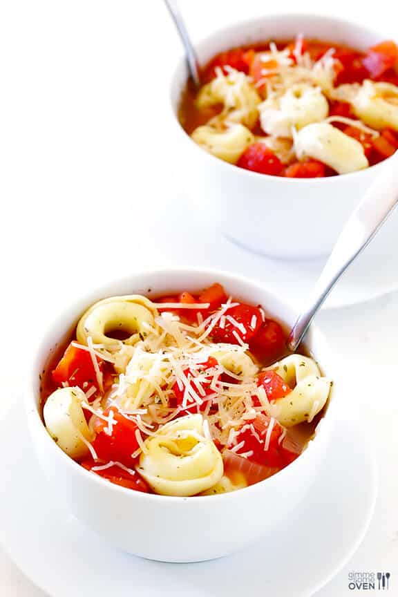 5 Ingredient Easy Tortellini Soup | gimmesomeoven.com 5 Ingredient Easy Tortellini Soup | gimmesomeoven.com