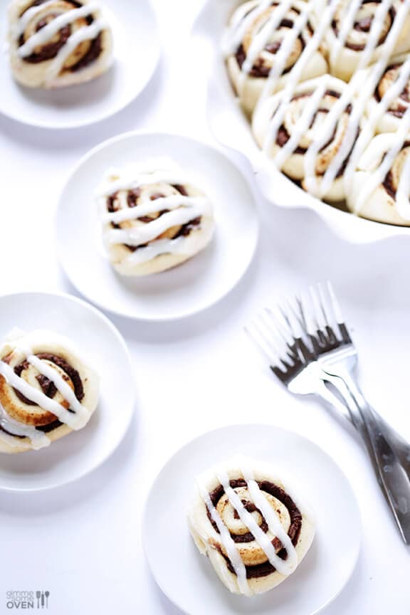 1-Hour Nutella Cinnamon Rolls Recipe | gimmesomeoven.com 1-Hour Nutella Cinnamon Rolls Recipe | gimmesomeoven.com