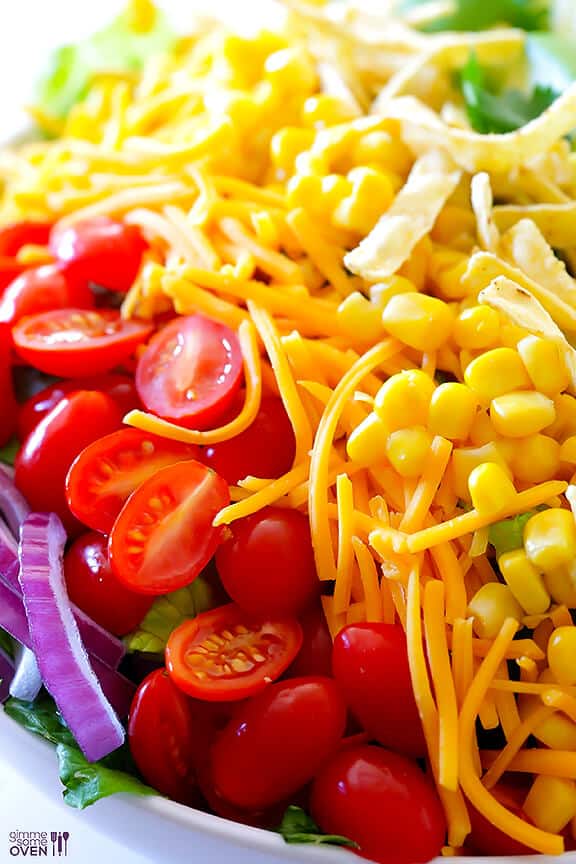 Skinny Taco Salad Recipe | gimmesomeoven.com Skinny Taco Salad Recipe | gimmesomeoven.com