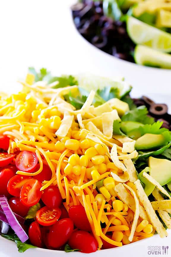 Skinny Taco Salad | gimmesomeoven.com Skinny Taco Salad | gimmesomeoven.com