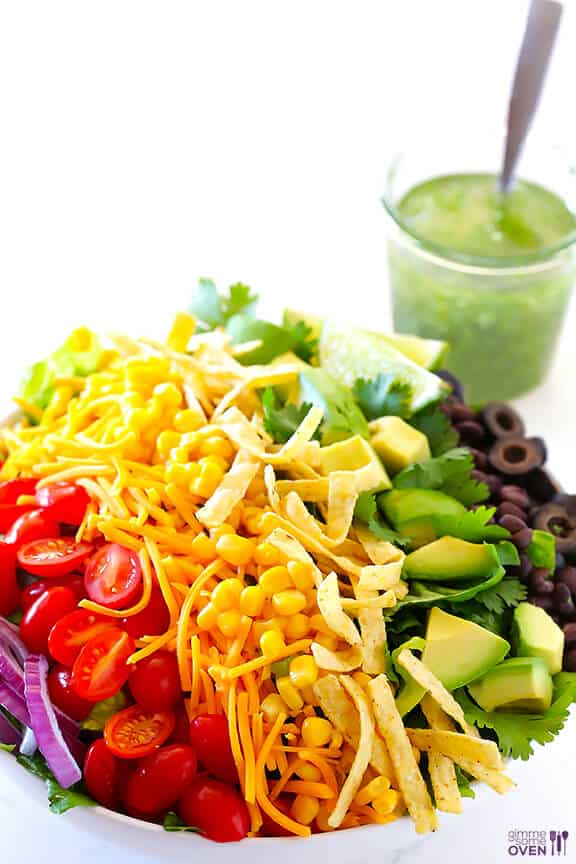 Skinny Taco Salad Recipe | gimmesomeoven.com Skinny Taco Salad Recipe | gimmesomeoven.com