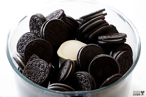 4-Ingredient Easter Egg Oreo Truffles | gimmesomeoven.com 4-Ingredient Easter Egg Oreo Truffles | gimmesomeoven.com
