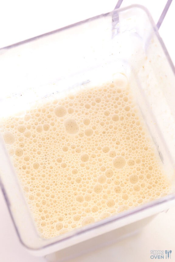 (Skinny!) Oatmeal Cookie Smoothie | gimmesomeoven.com #vegan #glutenfree (Skinny!) Oatmeal Cookie Smoothie | gimmesomeoven.com #vegan #glutenfree