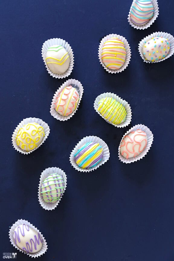 4-Ingredient Easter Egg (Golden) Oreo Truffles | gimmesomeoven.com 4-Ingredient Easter Egg (Golden) Oreo Truffles | gimmesomeoven.com