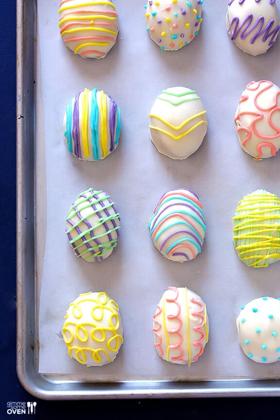 4-Ingredient Easter Egg (Golden) Oreo Truffles | gimmesomeoven.com 4-Ingredient Easter Egg (Golden) Oreo Truffles | gimmesomeoven.com