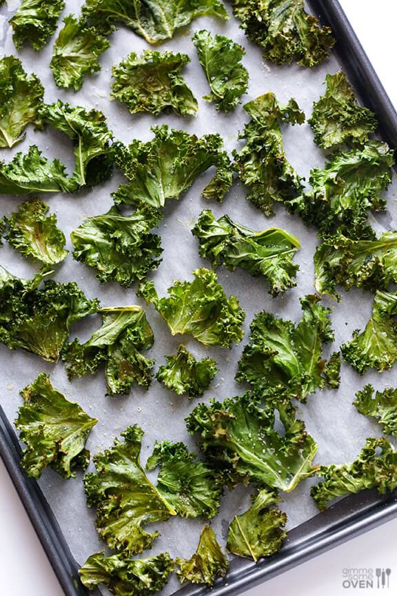 Sea Salt and Vinegar Kale Chips | gimmesomeoven.com #vegan #glutenfree Sea Salt and Vinegar Kale Chips | gimmesomeoven.com #vegan #glutenfree