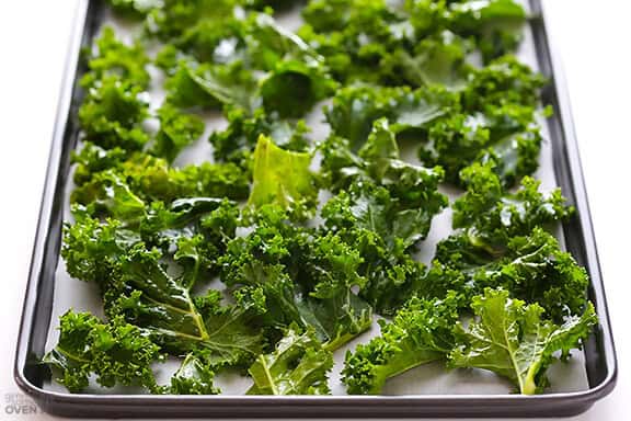 Sea Salt and Vinegar Kale Chips | gimmesomeoven.com #vegan #glutenfree Sea Salt and Vinegar Kale Chips | gimmesomeoven.com #vegan #glutenfree