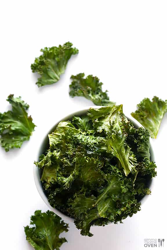 Sea Salt and Vinegar Kale Chips | gimmesomeoven.com #vegan #glutenfree Sea Salt and Vinegar Kale Chips | gimmesomeoven.com #vegan #glutenfree