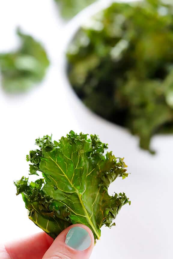 Sea Salt and Vinegar Kale Chips | gimmesomeoven.com #vegan #glutenfree Sea Salt and Vinegar Kale Chips | gimmesomeoven.com #vegan #glutenfree