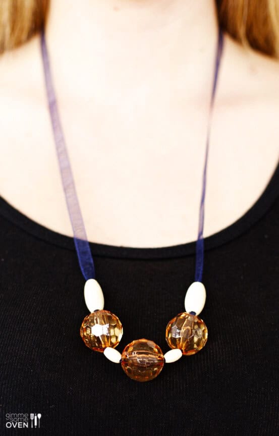 DIY Anthropologie Inspired Necklace -- a quick and easy tutorial inspired by an $88 necklace that will cost you less than $5! | gimmesomeoven.com/style #DIY #tutorial DIY Anthropologie Inspired Necklace -- a quick and easy tutorial inspired by an $88 necklace that will cost you less than $5! | gimmesomeoven.com/style #DIY #tutorial