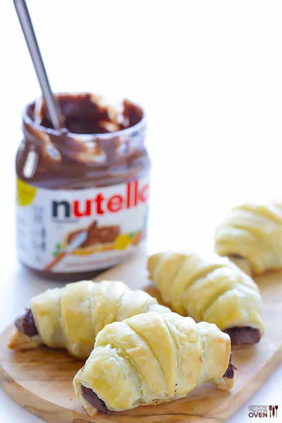 3 Ingredient Nutella Croissants | gimmesomeoven.com #dessert #chocolate 3 Ingredient Nutella Croissants | gimmesomeoven.com #dessert #chocolate