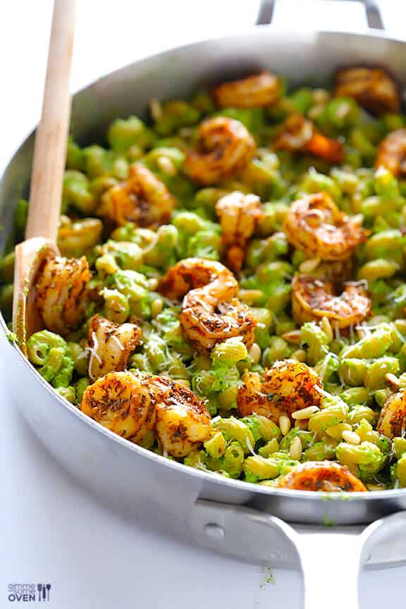 Asparagus-Spinach Pesto Pasta with Blackened Shrimp | gimmesomeoven.com #recipe Asparagus-Spinach Pesto Pasta with Blackened Shrimp | gimmesomeoven.com #recipe