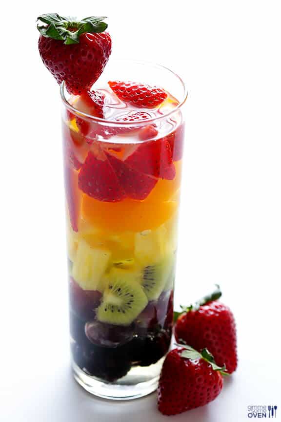Easy Rainbow Sangria | gimmesomeoven.com #drinks #vegan #glutenfree Easy Rainbow Sangria | gimmesomeoven.com #drinks #vegan #glutenfree