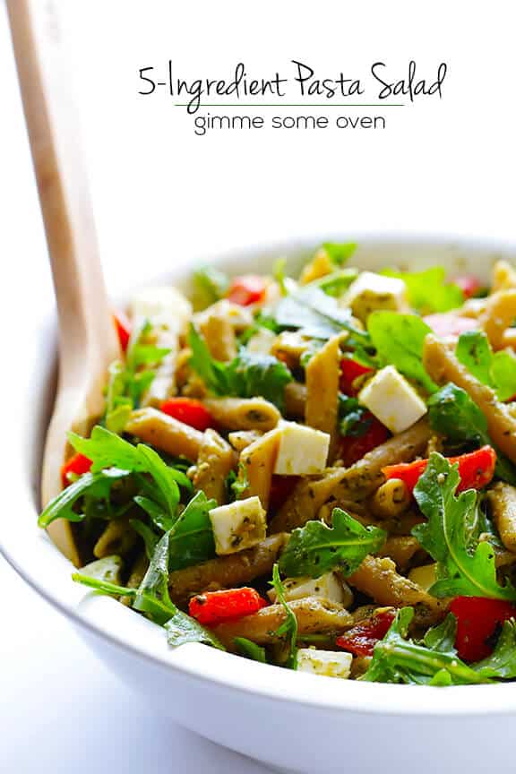 5 Ingredient Pasta Salad Recipe -- super quick and easy, super flavorful, and SUPER good! | gimmesomeoven.com 5 Ingredient Pasta Salad Recipe -- super quick and easy, super flavorful, and SUPER good! | gimmesomeoven.com