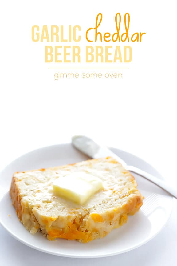 Garlic Cheddar Beer Bread | gimmesomeoven.com #recipe Garlic Cheddar Beer Bread | gimmesomeoven.com #recipe