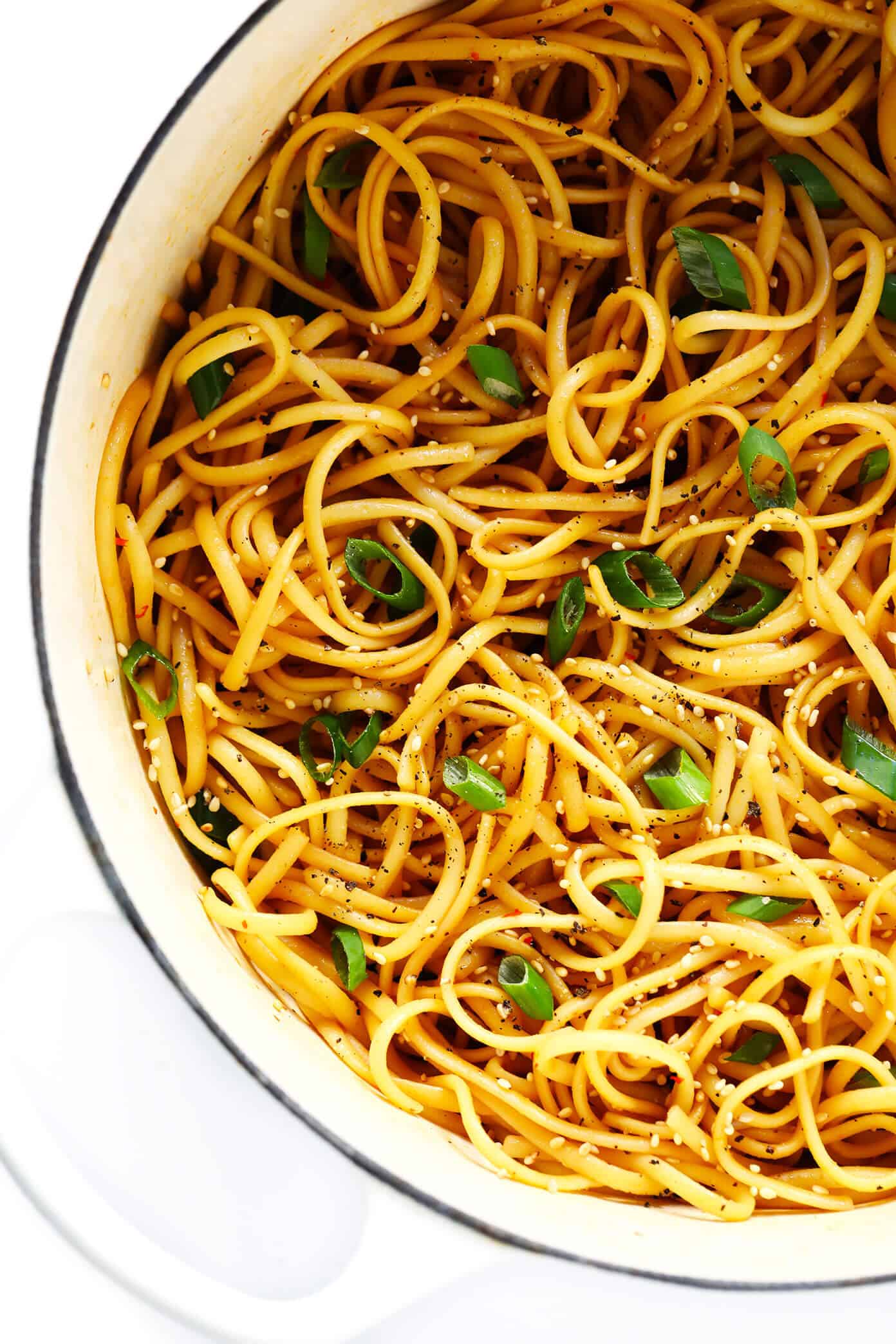 This 15-Minute Sesame Noodles recipe is super easy to make is just as delicious served warm or cold as a side dish. Feel free to add in extra veggies and/or proteins (such as chicken, beef, shrimp, tofu, etc.) to make it a main course! | gimmesomeoven.com #noodles #sesame #side #sauce #chinese #dinner #pasta Cold Sesame Noodles Recipe