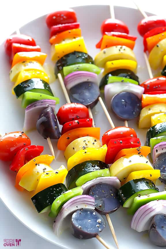 Rainbow Veggie Skewers | gimmesomeoven.com #vegan #glutenfree #recipe Rainbow Veggie Skewers | gimmesomeoven.com #vegan #glutenfree #recipe