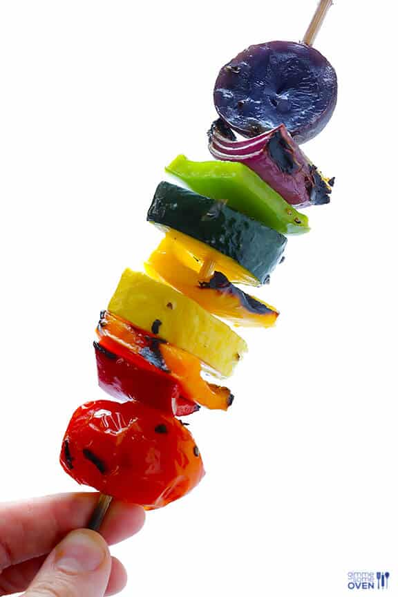 Rainbow Veggie Skewers | gimmesomeoven.com #vegan #glutenfree #recipe Rainbow Veggie Skewers | gimmesomeoven.com #vegan #glutenfree #recipe